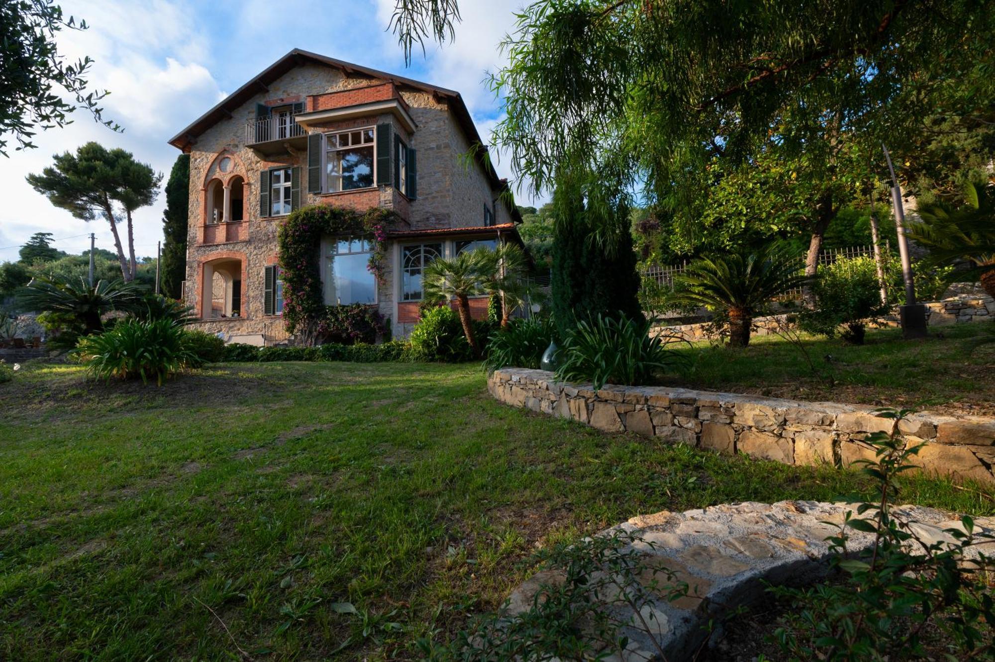 Villa Rappis Imperia Exterior foto