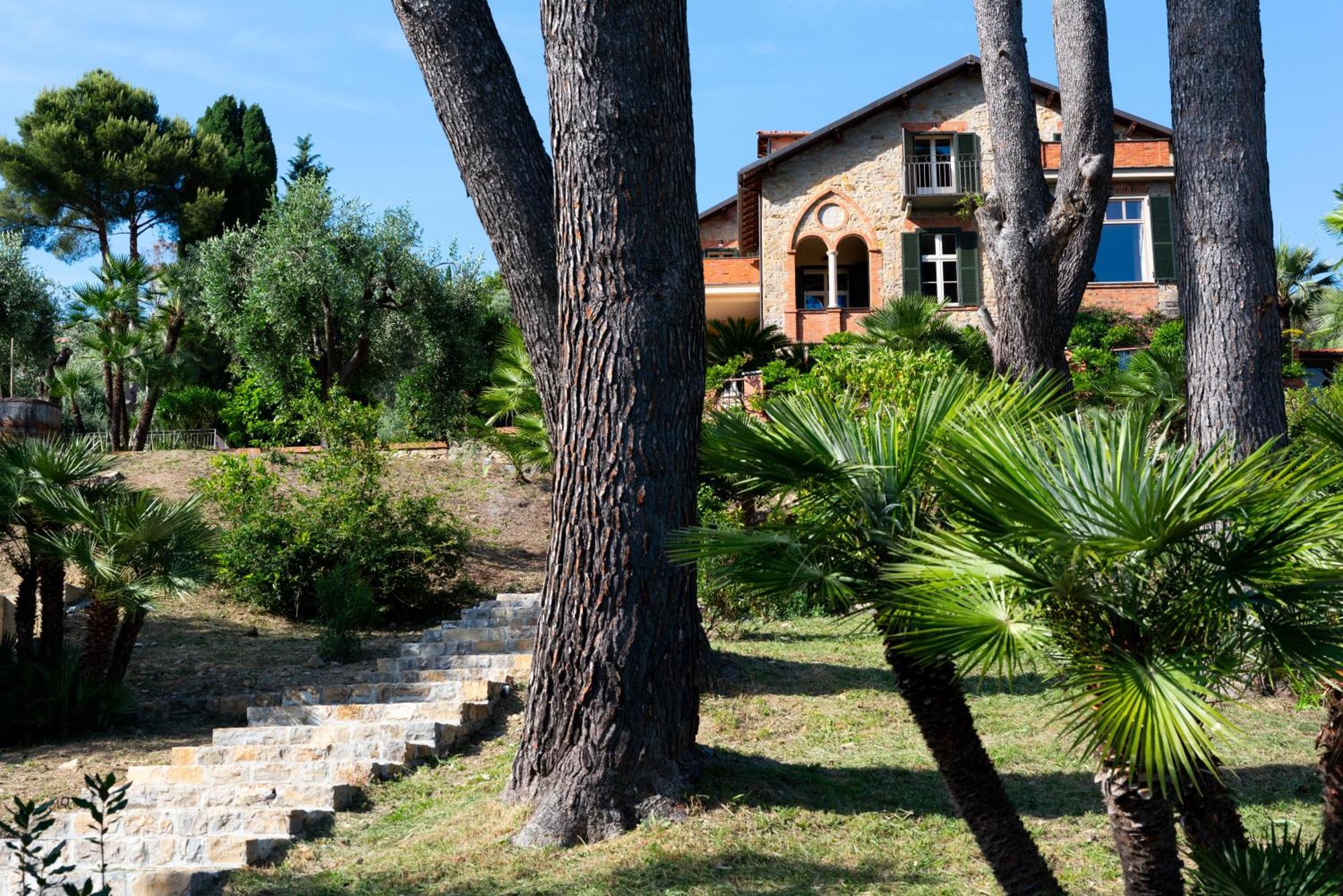 Villa Rappis Imperia Exterior foto