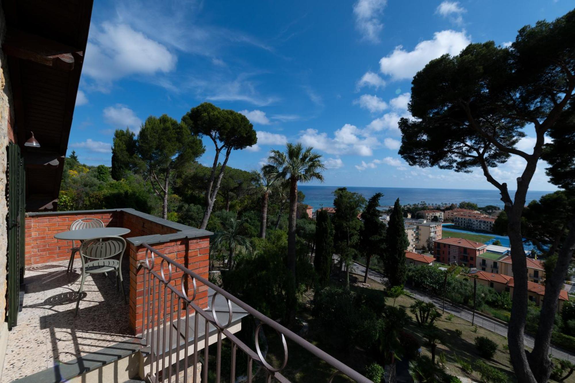 Villa Rappis Imperia Exterior foto